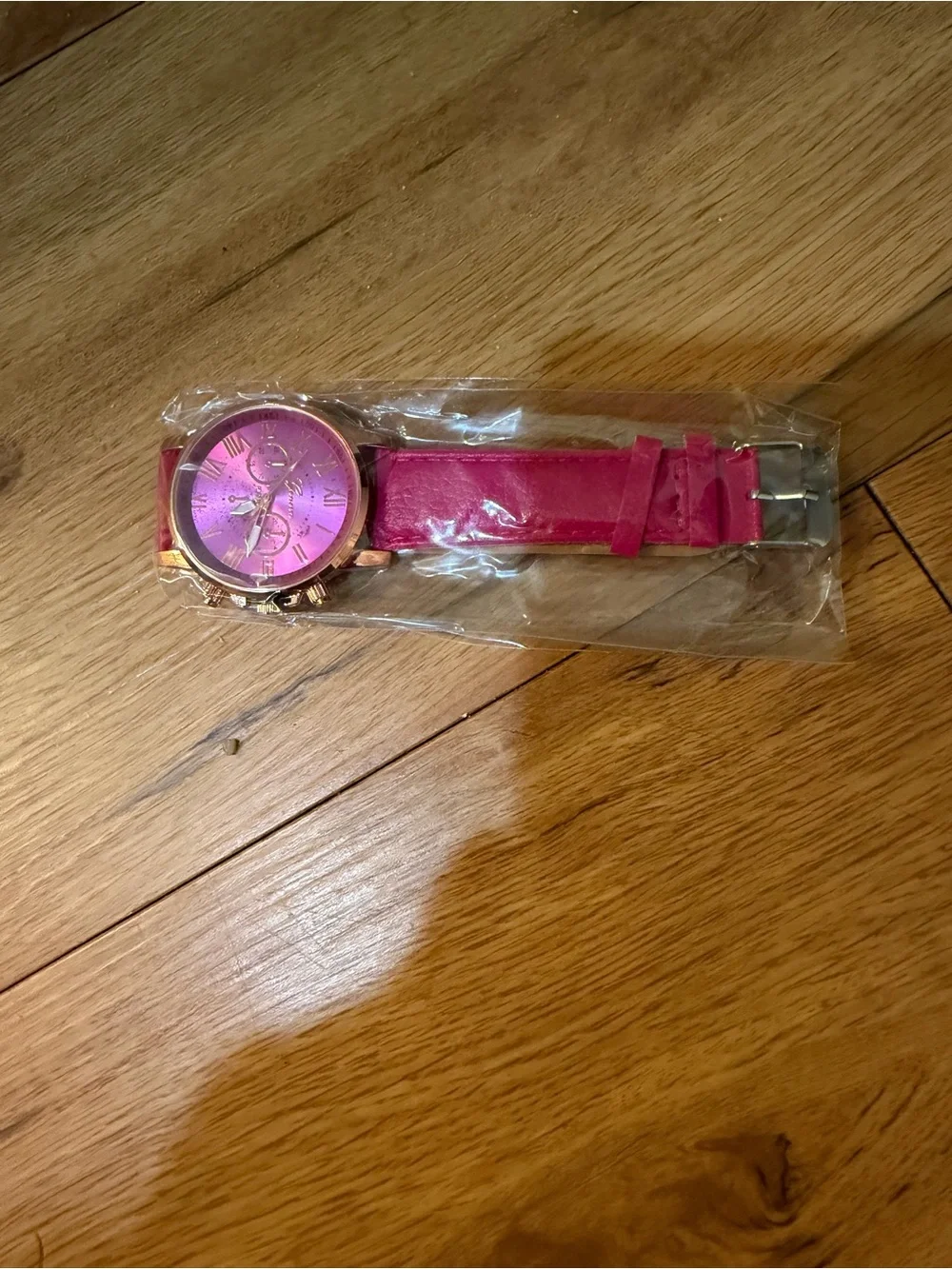 Women's Pink Leather Strap Fashion Watch